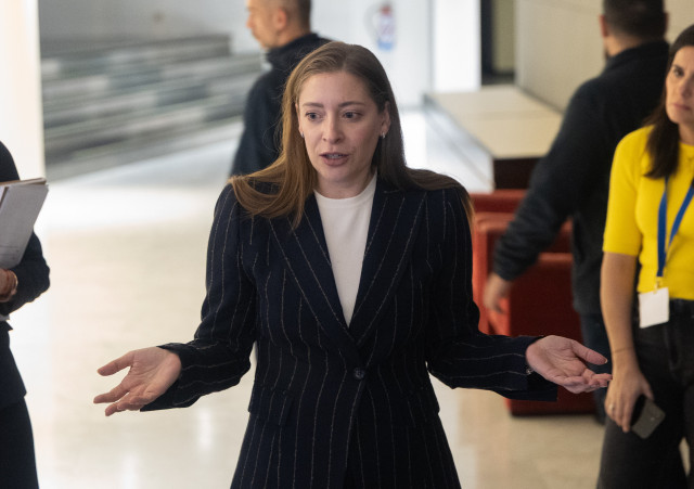 La portavoz de Vox en el Congreso, Ester Muñoz, durante una rueda de prensa en el Congreso de los Diputados, a 16 de febrero de 2026, en Madrid (España).