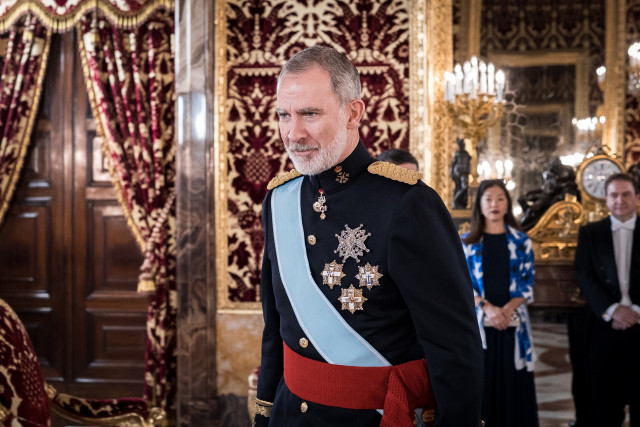 Archivo - El Rey Felipe VI recibe las Cartas Credenciales de los nuevos embajadores, en el Palacio Real de Madrid