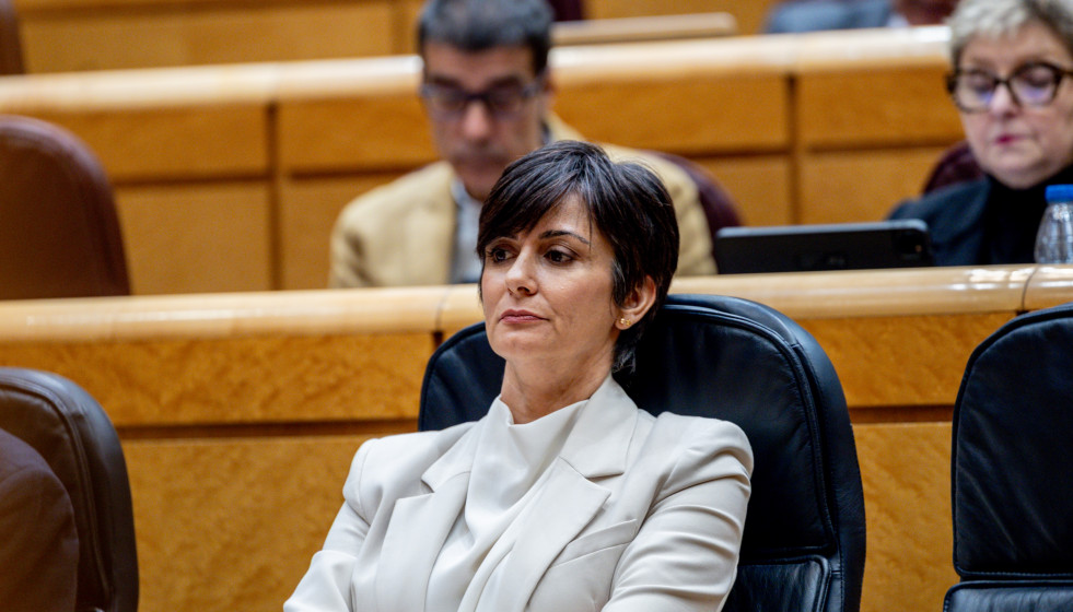 Archivo - La ministra de Vivienda y Agenda Urbana, Isabel Rodríguez, durante una sesión plenaria en el Senado, a 2 de diciembre de 2025, en Madrid (España).