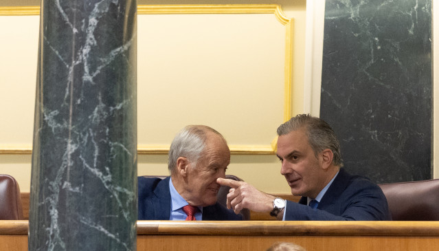 El diputado de Vox, Javier Ortega Smith, durante una sesión plenaria extraordinaria en el Congreso de los Diputados, a 27 de enero de 2026, en Madrid (España).