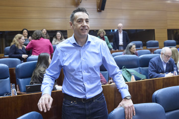 El diputado de Más Madrid, Emilio Delgado, durante el pleno de la Asamblea de Madrid, a 19 de febrero de 2026, en Madrid (España).