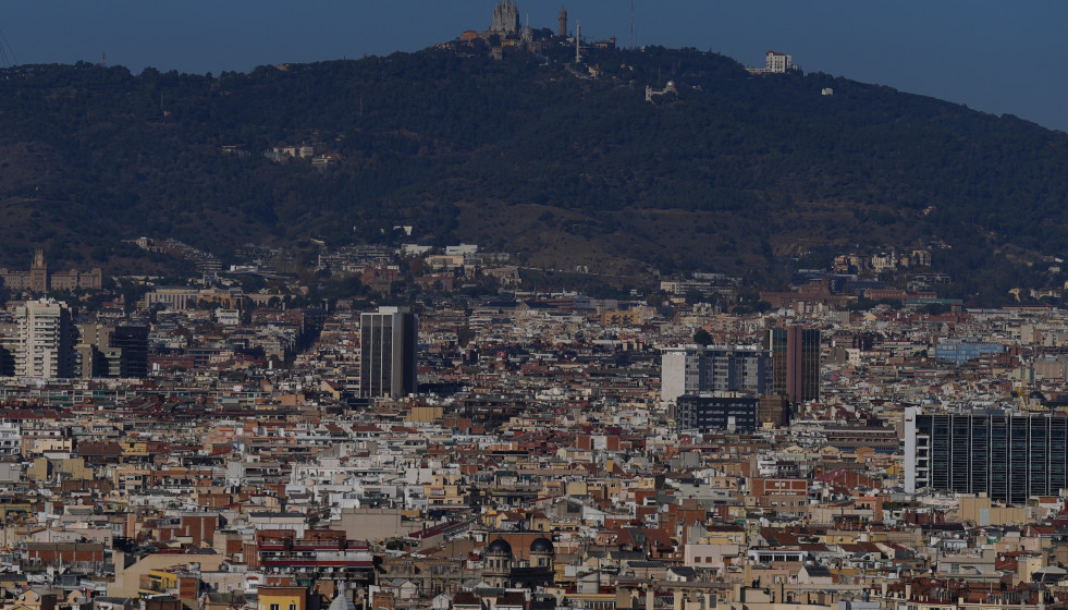 Archivo - Vistas de la ciudad de Barcelona desde el mirador de la Fundación Joan Miró.