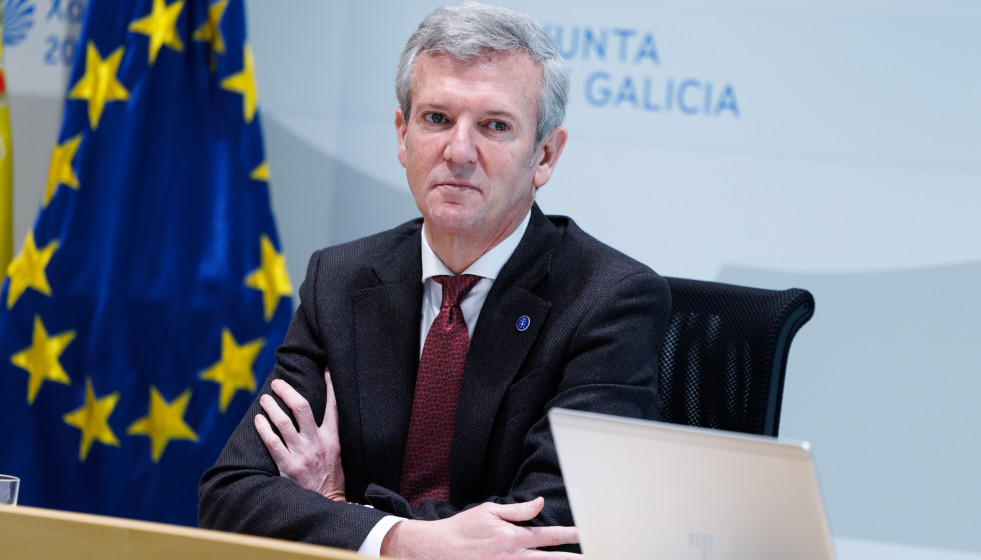 El titular del Ejecutivo gallego, Alfonso Rueda, preside la reunión del Consello de la Xunta.