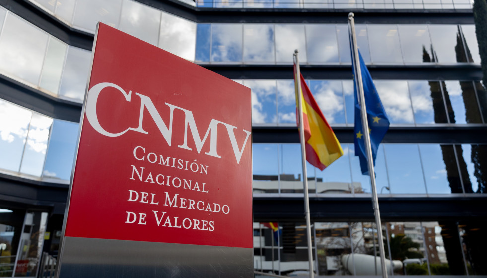 Archivo - Exterior de la sede de la Comisión Nacional del Mercado de Valores (CNMV), a 20 de noviembre de 2025, en Madrid (España).