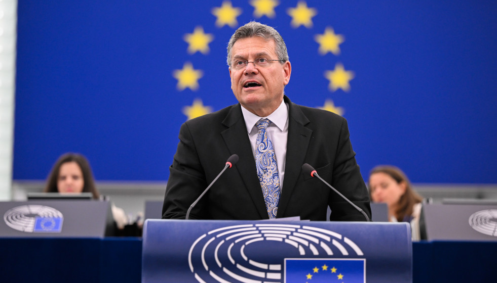 EuropaPress 6945534 comisario comercio maros sefcovic debate pleno parlamento europeo reunido