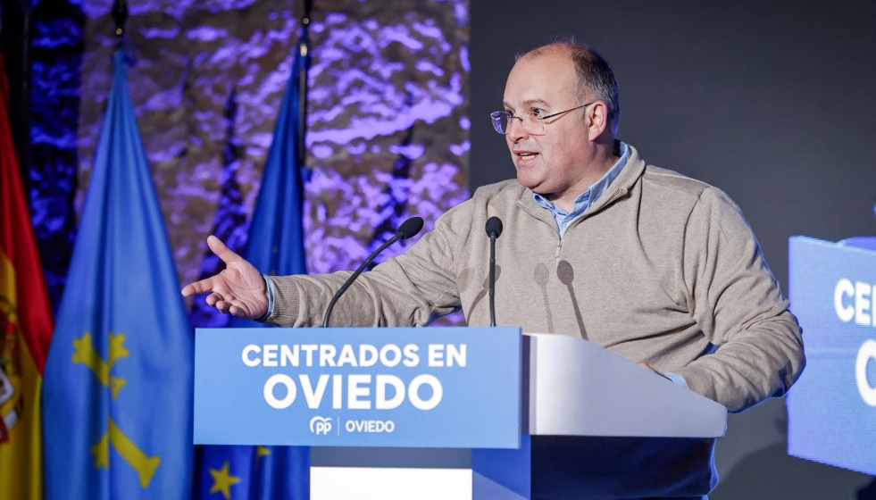 El secretario general del PP, Miguel Tellado, interviene en el Congreso Local del PP de Oviedo.