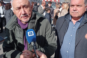 El secretario general de UGT, Pepe Álvarez, en el homenaje a Manuel Llaneza en Mieres.