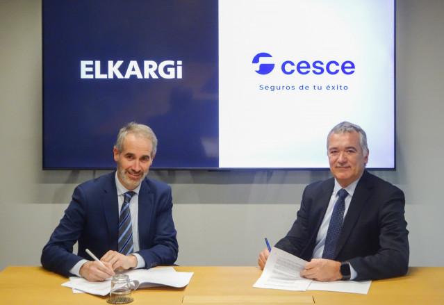 Firma del acuerdo entre Elkargi y Cesce