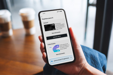 Archivo - El agente de IA de CaixaBank