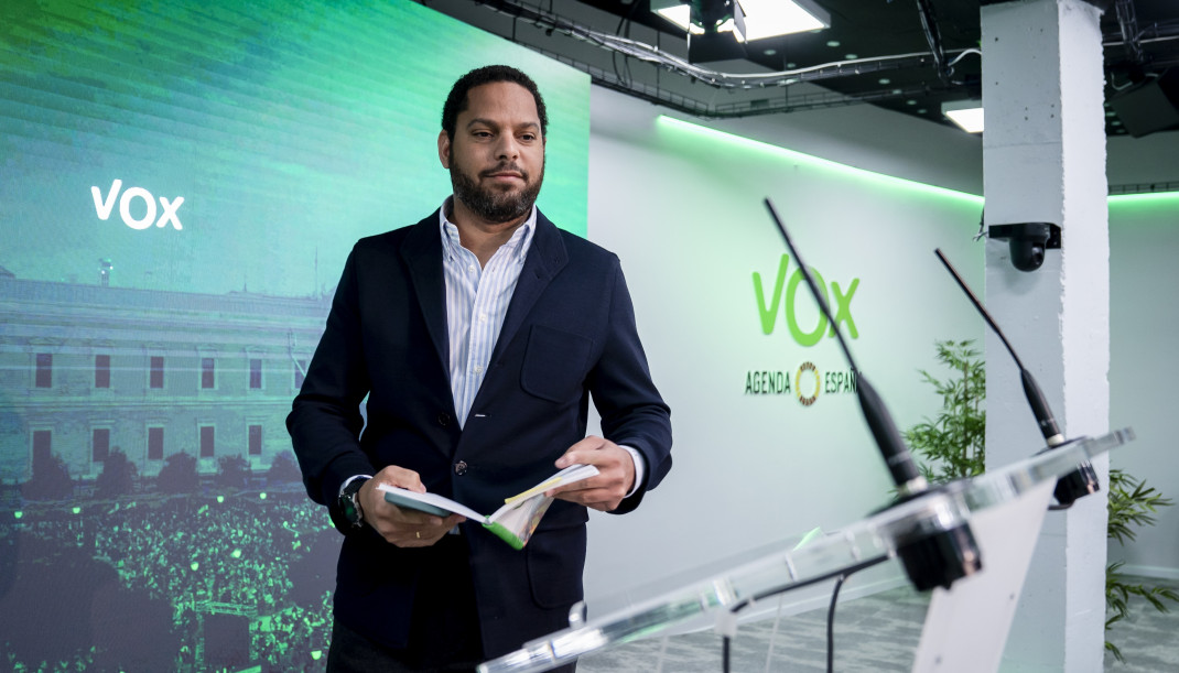 Archivo - El secretario general de Vox, Ignacio Garriga, llega a una rueda de prensa posterior a la reunión del Comité de Acción Política de Vox. Archivo.