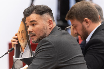 Archivo - El portavoz de ERC en el Congreso, Gabriel Rufián, cuando interrogaba a Carlos Mazón en el Congreso
