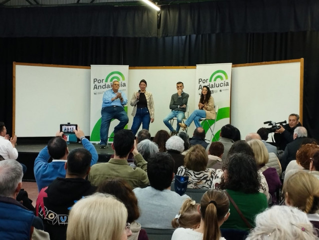 El candidato a la Presidencia de la Junta de Andalucía por la coalición Por Andalucía, Antonio Maíllo, en un acto público en Huelva.