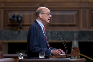 El diputado del PNV Mikel Legarda durante una sesión plenaria en el Congreso de los Diputados, a 12 de febrero de 2026, en Madrid (España).