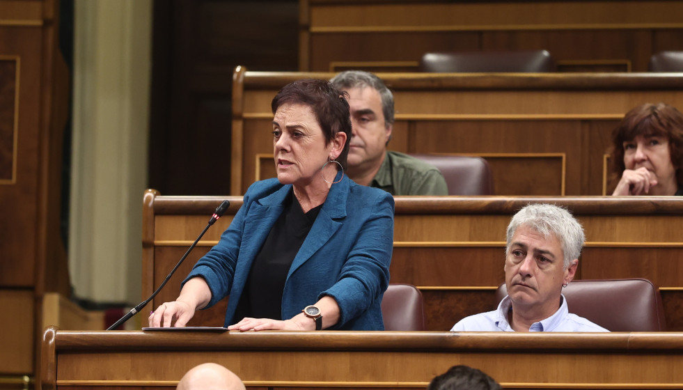 Archivo - La portavoz de EH Bildu, Mertxe Aizpurua, en una sesión de control al Gobierno