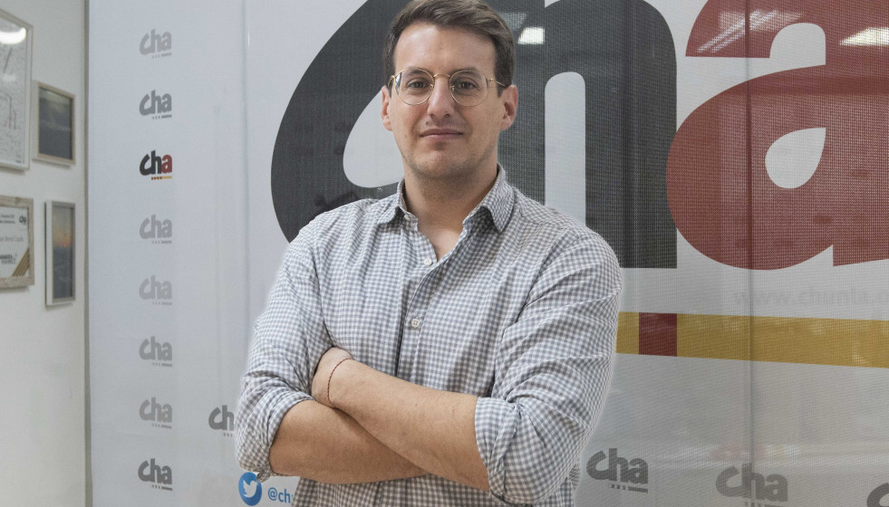 El candidato de Chunta Aragonesista (CHA) para la presidencia de Aragón, Jorge Pueyo, durante una entrevista con Europa Press, a 3 de febrero de 2026, en Zaragoza, Aragón (España).