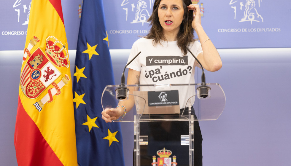 La secretaria general de Podemos, Ione Belarra, durante una rueda de prensa en el Congreso