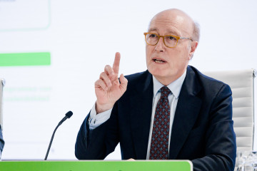 El vicepresidente ejecutivo de AENA, Javier Marín, durante la presentación a los medios de comunicación de la propuesta de Documento de Regulación Aeroportuaria (DORA) correspondiente al período 