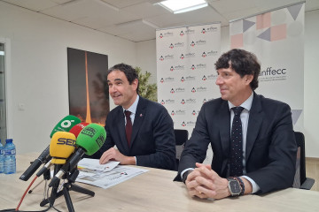 Fernando Fabra, presidente de Anffecc, junto al secretario general, Manuel Breva