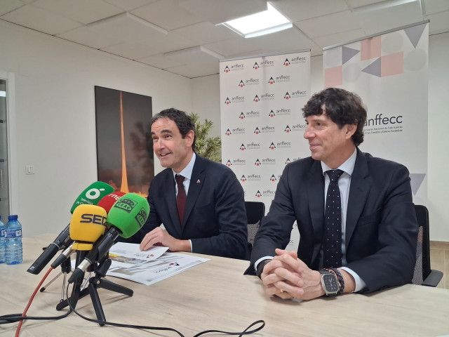 Fernando Fabra, presidente de Anffecc, junto al secretario general, Manuel Breva