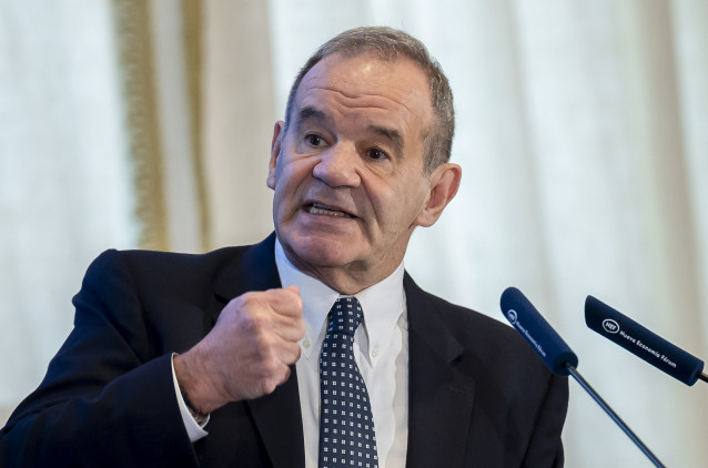 El abogado chileno, Andrés Allamand, durante un desayuno de Nueva Economía Forum, en el Hotel Mandarin Oriental Ritz, a 16 de febrero de 2026, en Madrid (España).