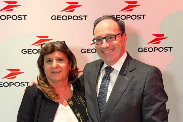 Marisa Camacho, CEO de TIPSA, y David Sastre, CEO de SEUR.