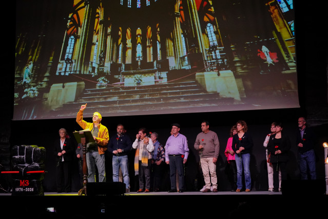 Homenaje a las víctimas del 3 de marzo en el 50 aniversario de la masacre.