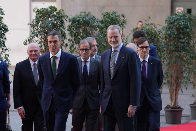 El Rey a su llegada al MWC 2026.