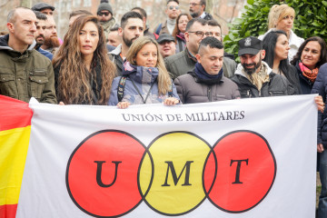 Archivo - Imagen de archico de una concentración convocada por la Unión de Militares de Tropa (UMT) frente al Ministerio de Defensa