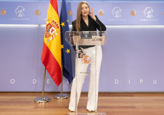 La portavoz del PP en el Congreso, Ester Muñoz, durante una rueda de prensa en el Congreso, a 24 de febrero de 2026, en Madrid (España).