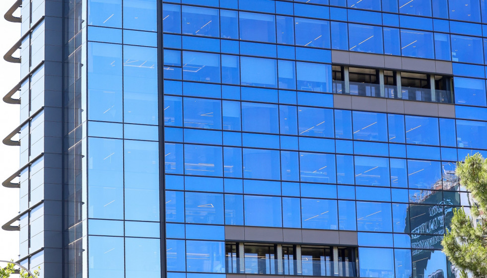Archivo - Edificio de la sede de Naturgy