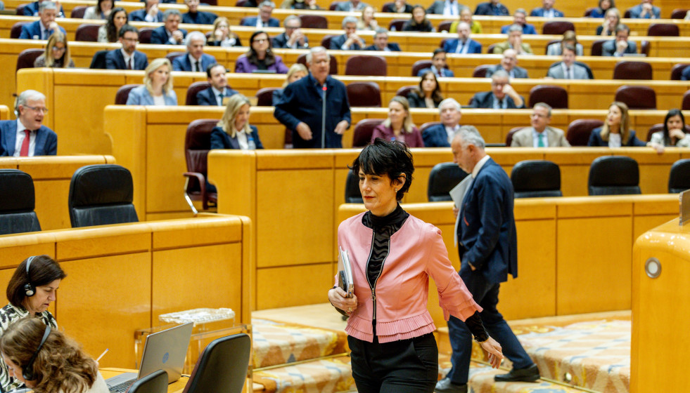 La ministra de Inclusión Seguridad Social y Migraciones, Elma Saiz, en el Pleno del Senado.