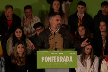 El presidente de Vox, Santiago Abascal, en un mitin en Ponferrada (León), donde ha acompañado al candidato de Vox a la Presidencia de la Junta, Carlos Pollán.
