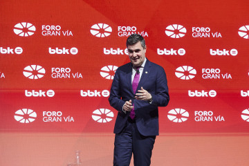 Archivo - El consejero de Industria, Transición Energética y Sostenibilidad, Mikel Jauregi, interviene en el Foro Gran Vía