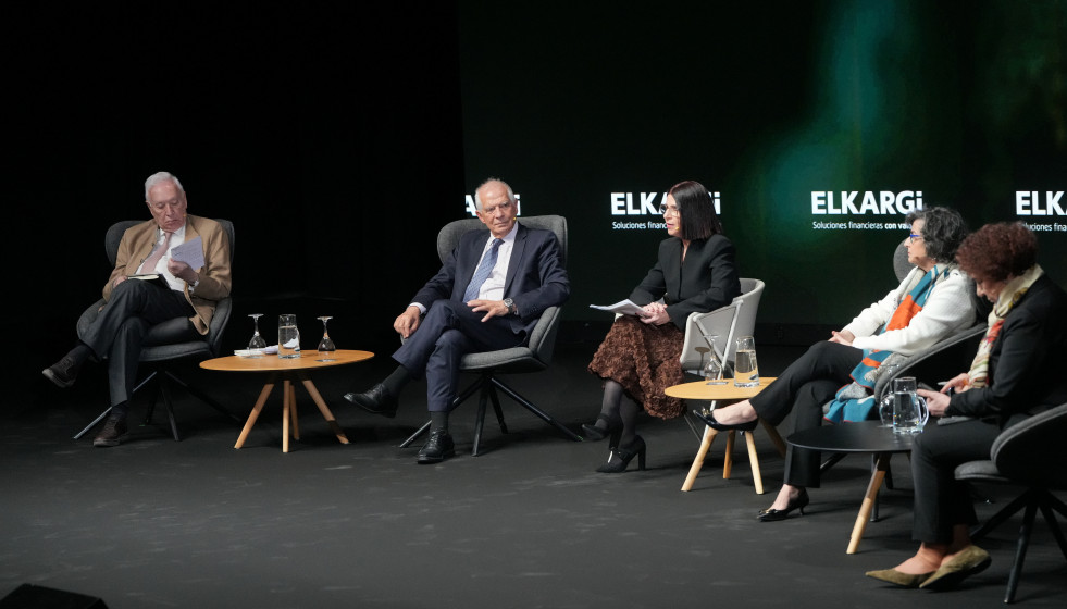 Garcia-Margallo, Borrell, González Laya y Palacio en San Sebastián.