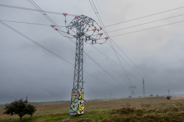 Varios tendidos eléctricos, a 6 de febrero de 2026, en Madrid (España) La demanda de electricidad en España creció 