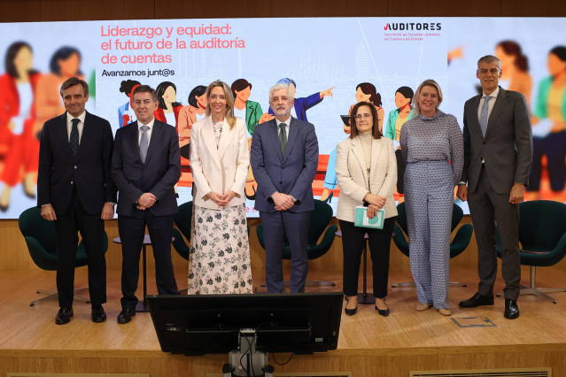 Las mujeres representan más del 50% del talento en auditoría, pero menos del 25% de las socias, según ICJCE.