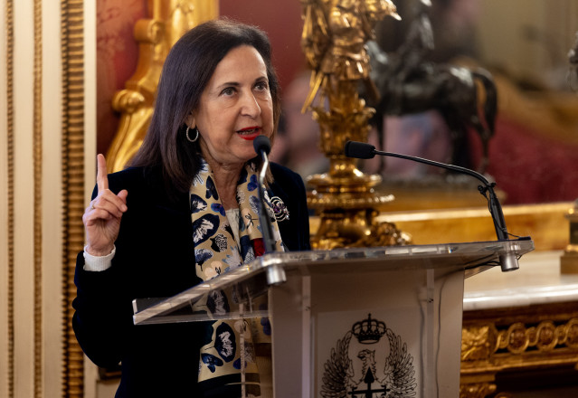 La ministra de Defensa, Margarita Robles, durante la entrega el Premio Extraordinario de Defensa al exministro y alto representante de la UE para Asuntos Exteriores, en el Cuartel General del Ejército de Tierra, a 27 de febrero de 2026, en Madrid (España)