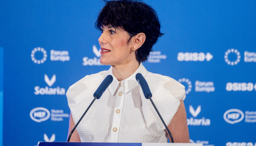 La ministra de Inclusión, Seguridad Social y Migraciones, Elma Saiz, durante un desayuno informativo de Nueva Economía Fórum, en el Hotel Mandarin Oriental Ritz, a 5 de marzo de 2026, en Madrid (Es