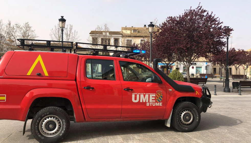 Archivo - Vehículo de la UME.