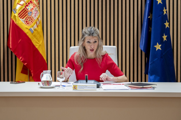 La vicepresidenta segunda y ministra de Trabajo y Economía Social, Yolanda Díaz, se reúne con los agentes sociales, en la sede del Ministerio, a 5 de marzo de 2026, en Madrid (España).