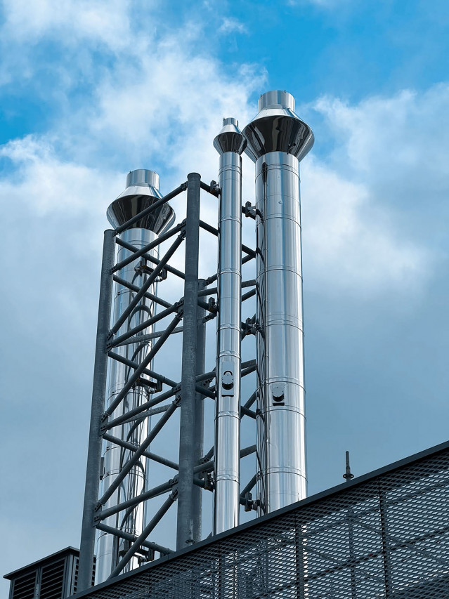 Acerinox y Jeremias lanzan la primera línea de chimeneas de bajas emisiones del mundo.