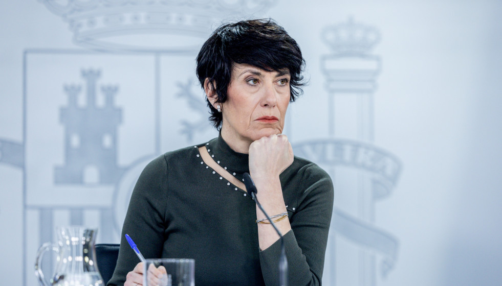 La ministra de Inclusión Seguridad Social y Migraciones, Elma Saiz, durante una rueda de prensa tras el Consejo de Ministros