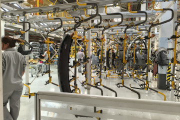 Archivo - Imagen de archivo de la factoría de Renault en Valladolid.