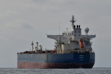 Archivo - El buque CRIUS, antes de recibir una carga de petróleo, a 5 de marzo de 2023, en Ceuta (España).
