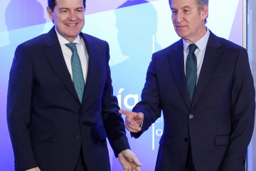 El presidente de la Junta de Castilla y León y candidato del PP para la reelección, Alfonso Fernández Mañueco, y el presidente del PP, Alberto Núñez Feijóo.