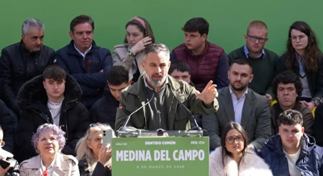 El presidente de Vox, Santiago Abascal, en un acto electoral en Medina del Campo.