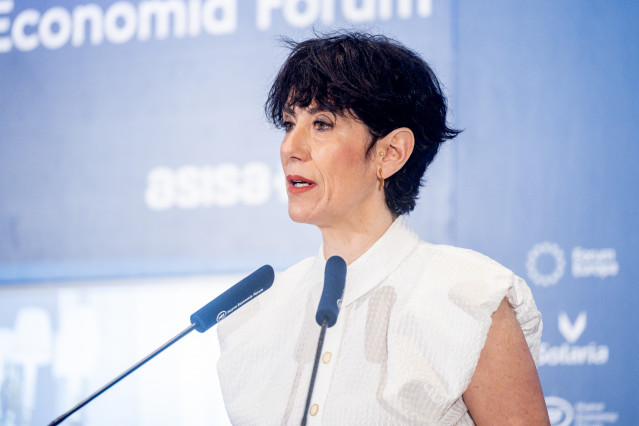 La ministra de Inclusión, Seguridad Social y Migraciones, Elma Saiz, durante un desayuno informativo de Nueva Economía Fórum, en el Hotel Mandarin Oriental Ritz, a 5 de marzo de 2026, en Madrid (España).