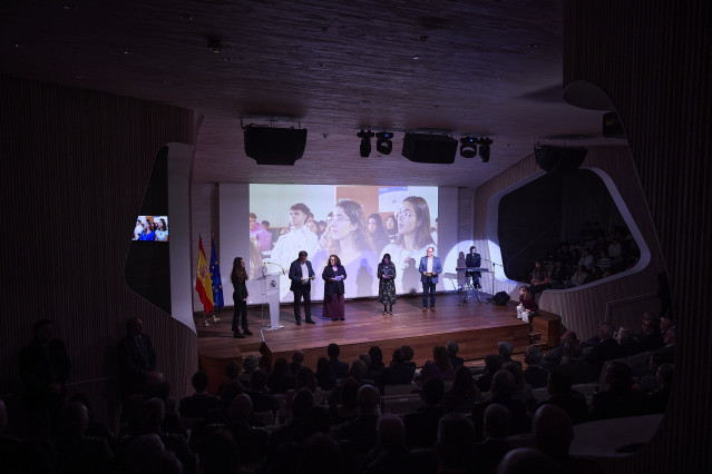 El ministro del Interior, Fernando Grande-Marlaska, preside la conmemoración del Día Europeo en Memoria de las Víctimas del Terrorismo en la sede de la Fundación Francisco Giner de los Ríos