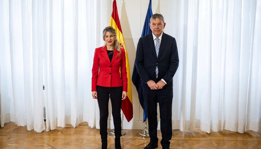 La vicepresidenta y ministra de Trabajo, Yolanda Díaz, se reúne con el comisionado general de la Agencia de Naciones Unidas para los Refugiados de Palestina en Oriente Próximo (UNRWA), Philippe Laz