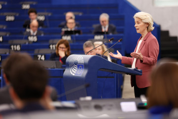La presidenta de la Comisión Europea, Ursula von der Leyen, ante el pleno del Parlamento Europeo reunido en Estrasburgo (Francia).